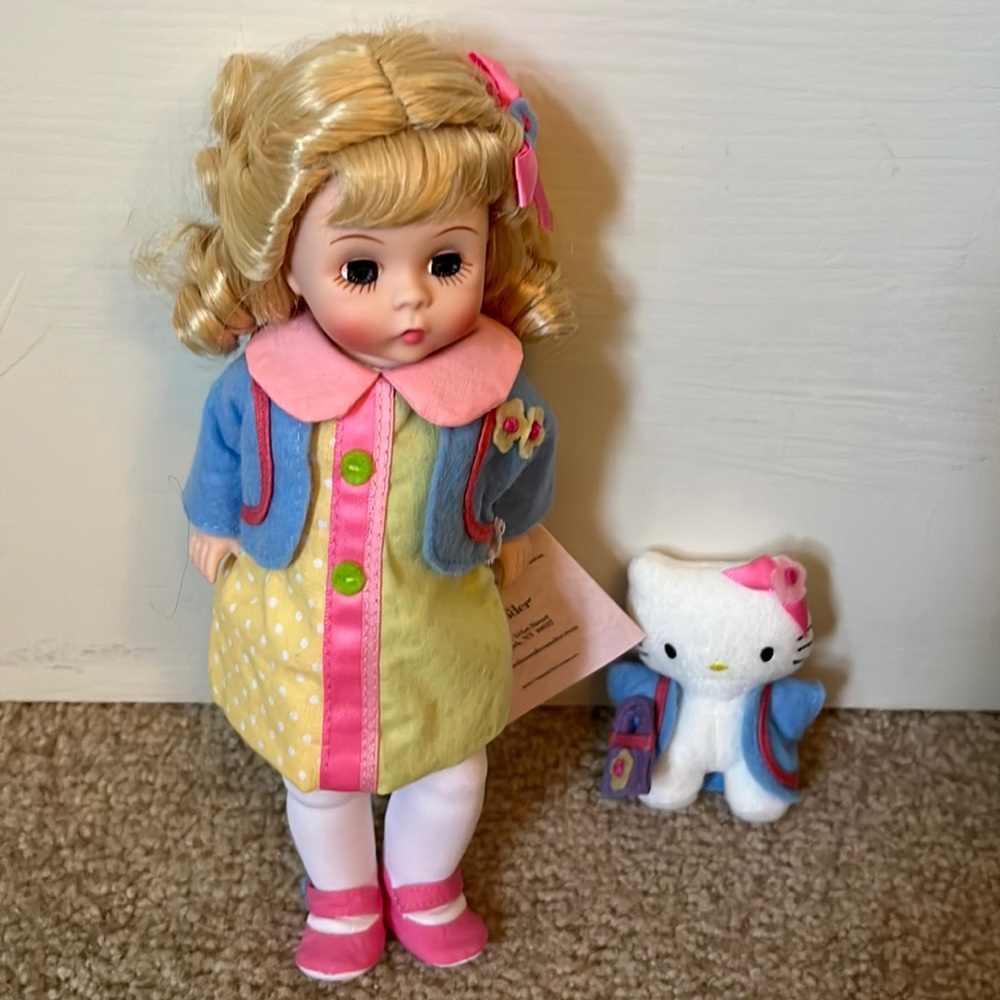NWT Madame Alexander Wendy Loves Hello Kitty City